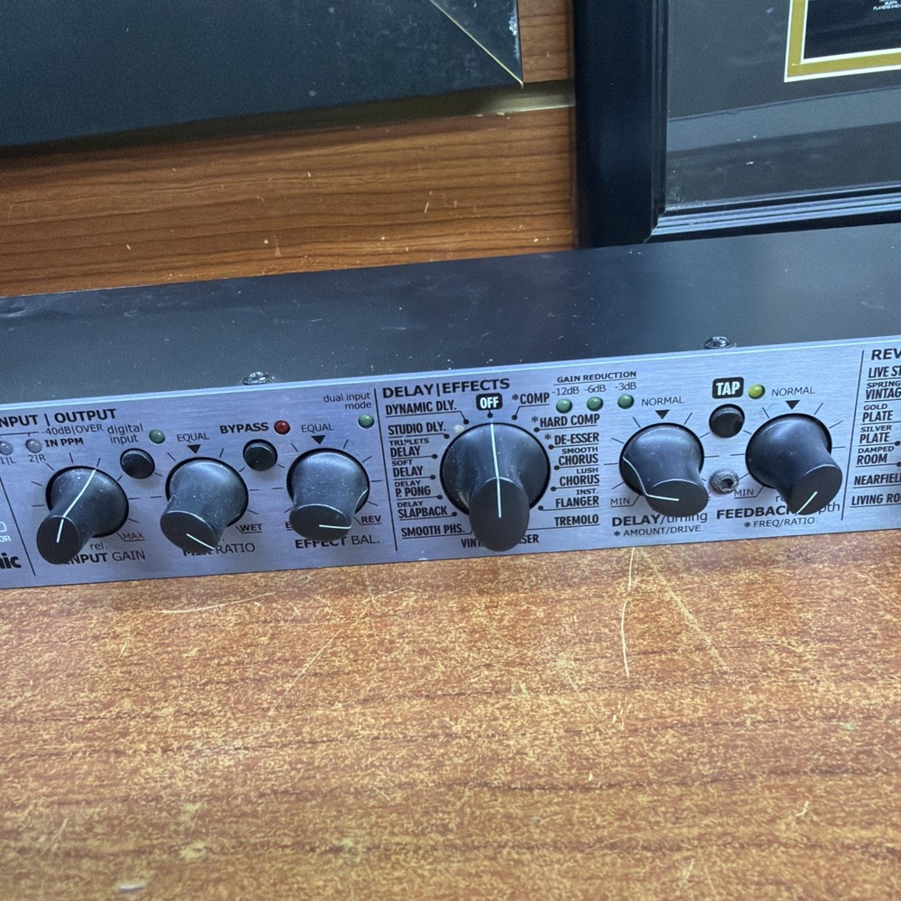 TC Electronic M350 Dual Engine Reverb Delay Multi-Effects Rack Processor Studio