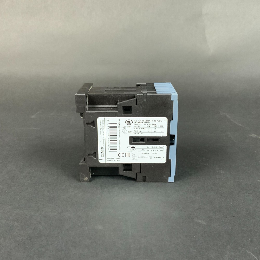 SIEMENS 3RT2517 2BB40 CONTACTOR ($30 OBO)