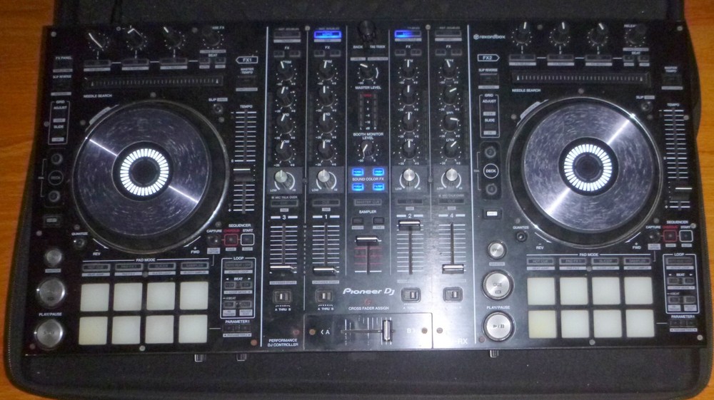 Pioneer DJ DDJ-RX Performance DJ Controller 4-Channel
