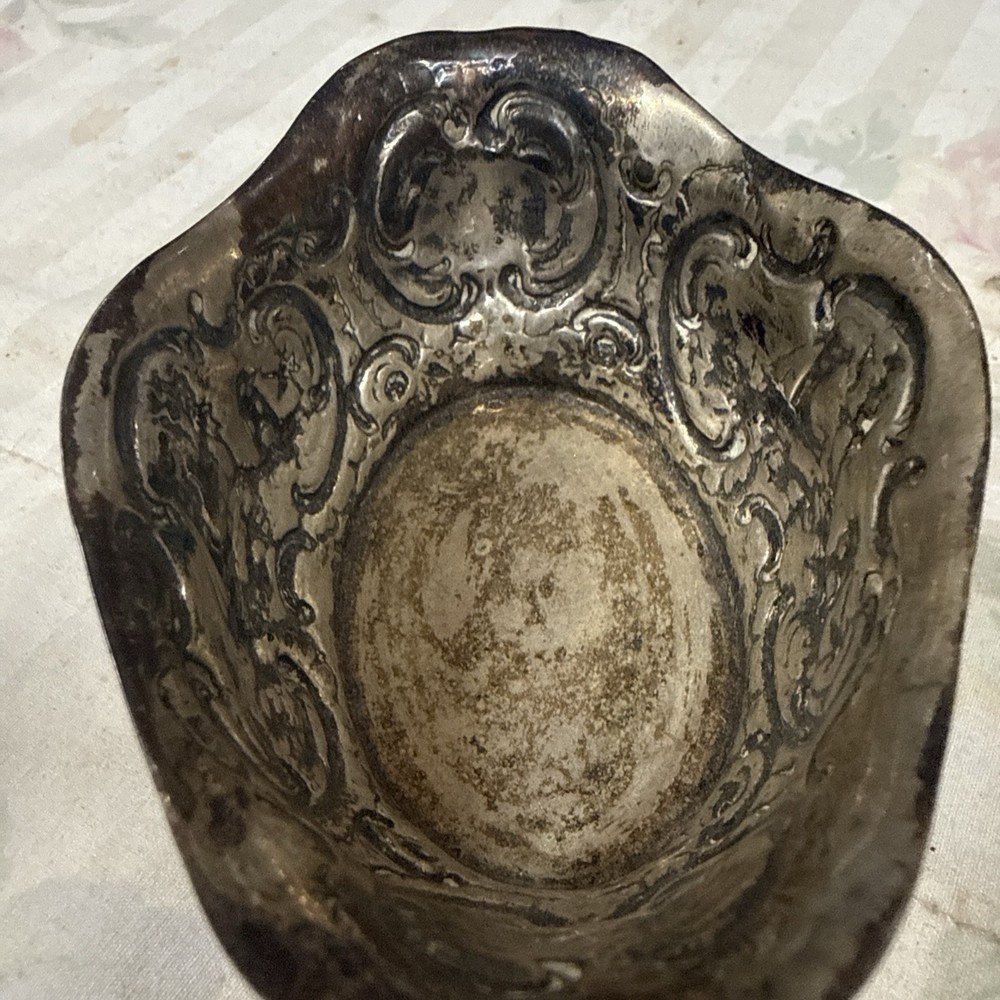 Hanau 800 Silver Repousse Footed Bowl