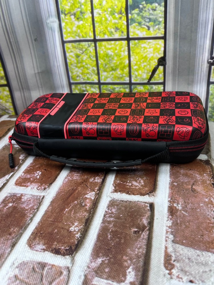 Nintendo Switch - Super Mario Protection Case Kit