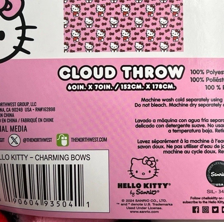 Hello Kitty Bows & Sunny Throw