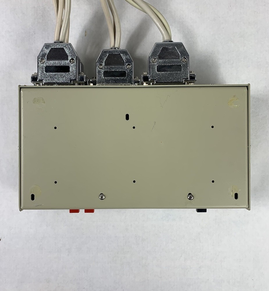 Black Box ServSwitch SW722A-R2 w/ Cords