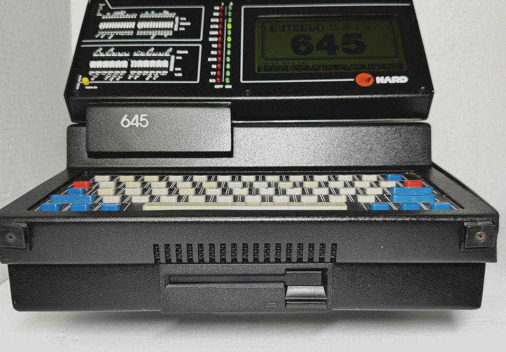 Hard Engineering BYTEBUG-645 Data Line Analyzer Monitor -w/Cable & Carrying Case