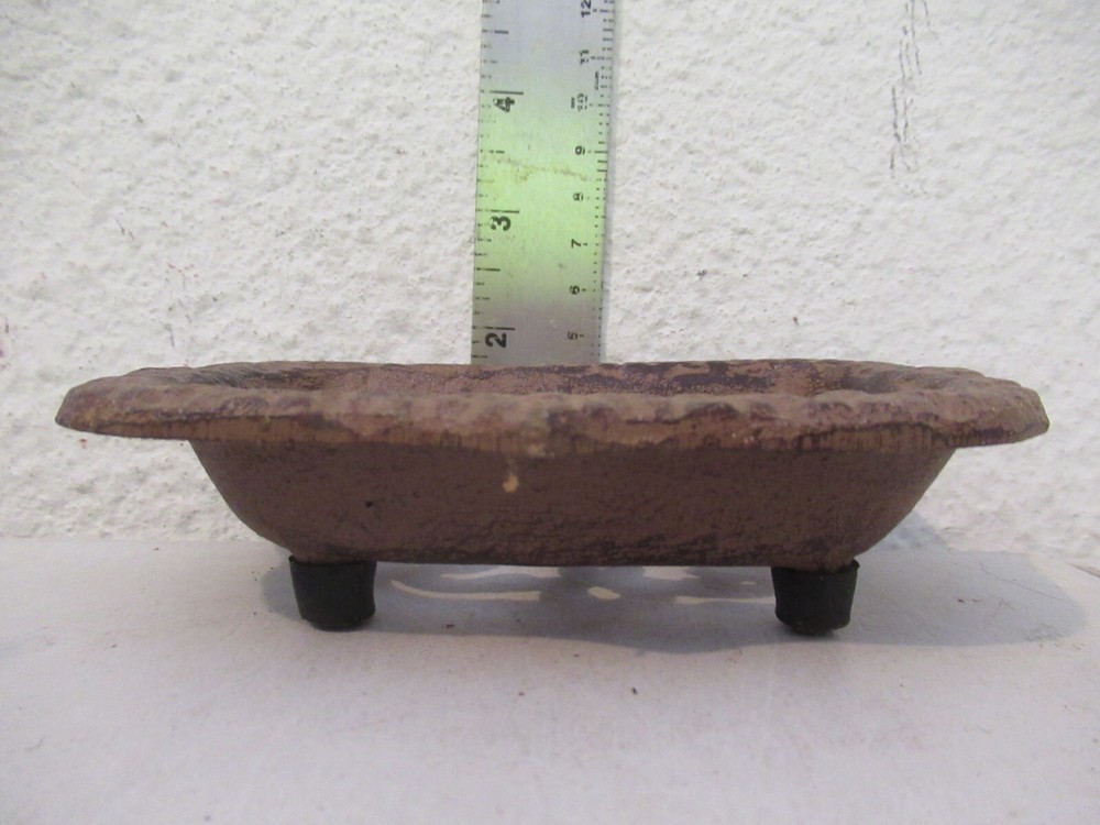 vintage Cast Iron Soap Dish #18