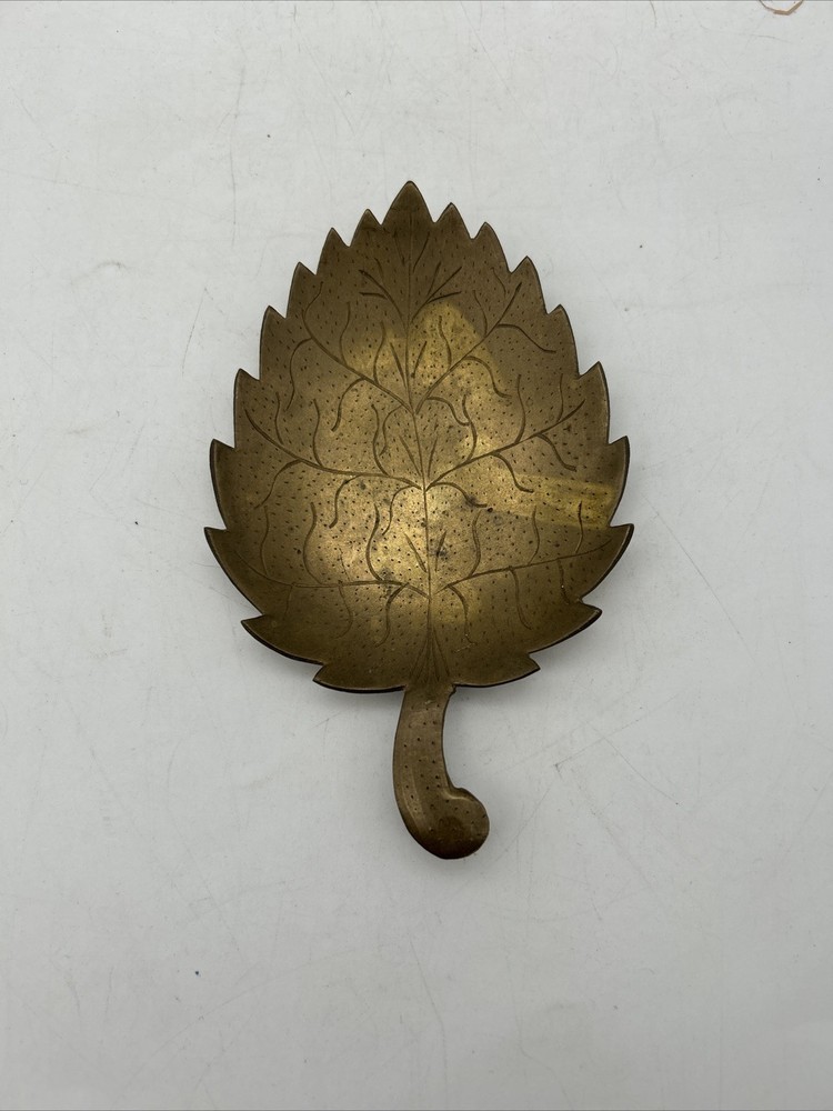 Solid Brass Leaf Shaped Dish Plate 6x4”