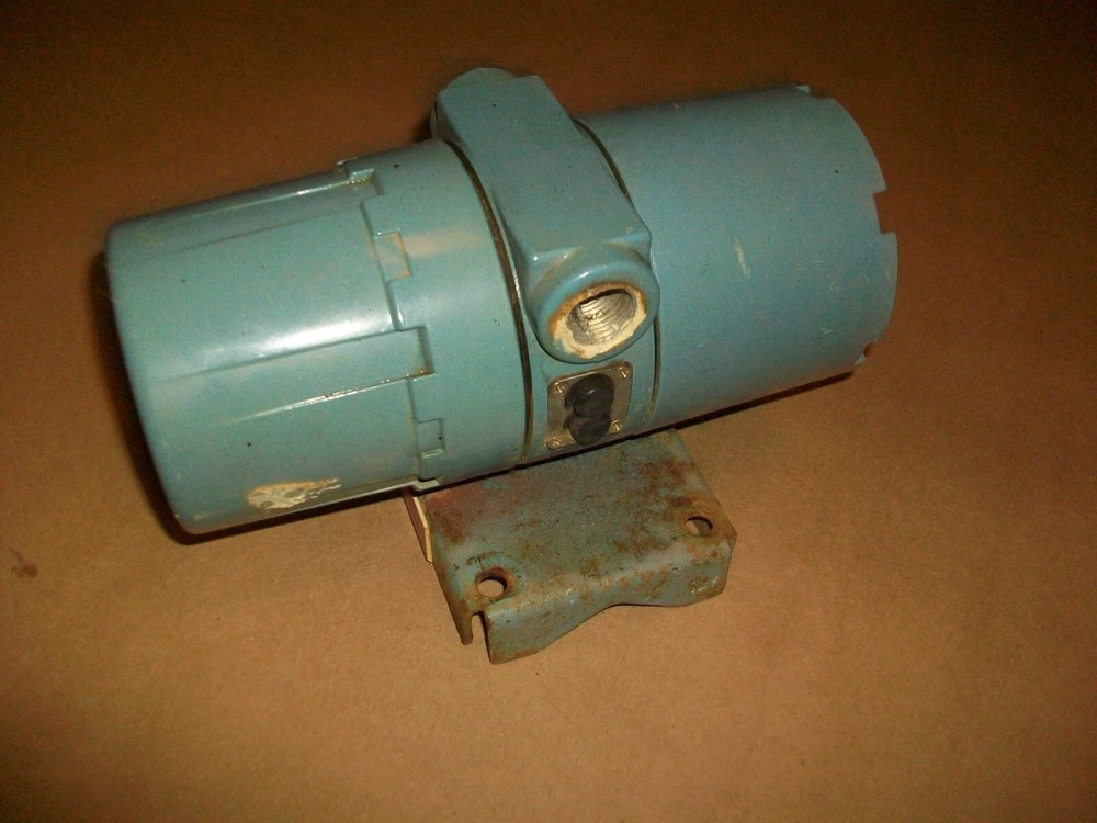 Rosemount Analytical 2081C Conductivity Digital Meter