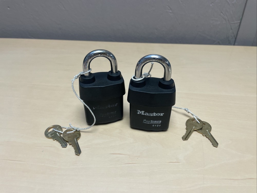 Master Pro series 6121 keyed the same padlocks set of 2, Same Keys