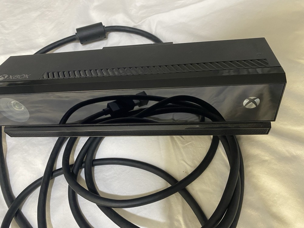 Genuine Microsoft Xbox One Kinect Sensor Official OEM Black Model 1520