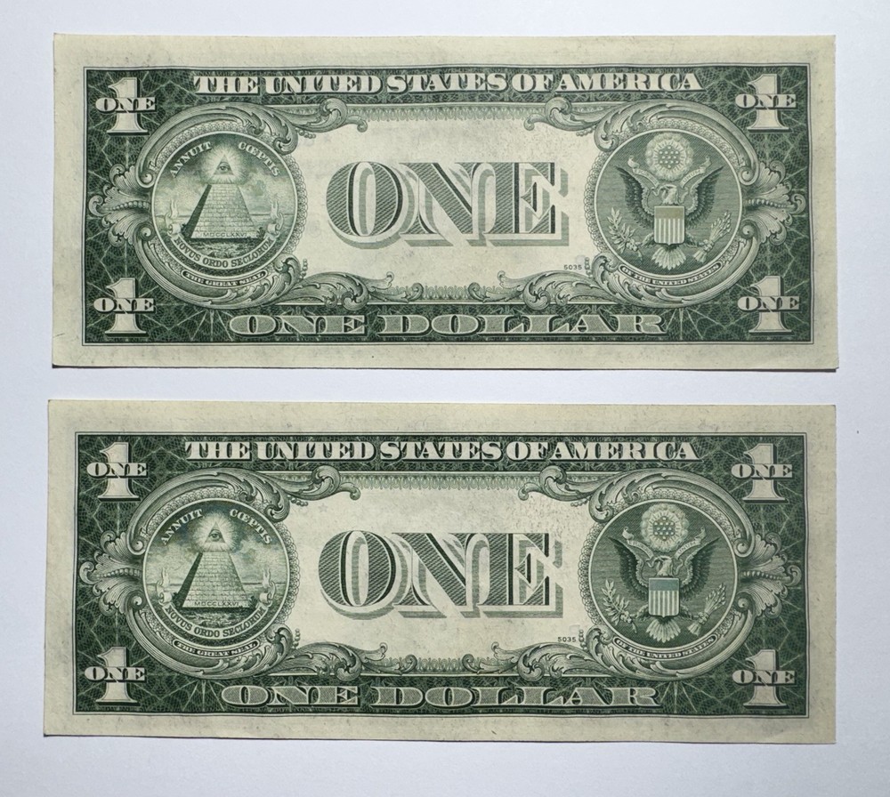 2 Consecutive- 1935 D $1 One Dollar Silver Certificate Star Notes AU