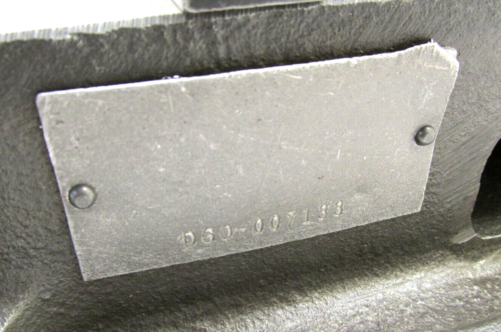 KURT ANGLOCK 6" MILLING MACHINE VISE w/ JAWS - #D60