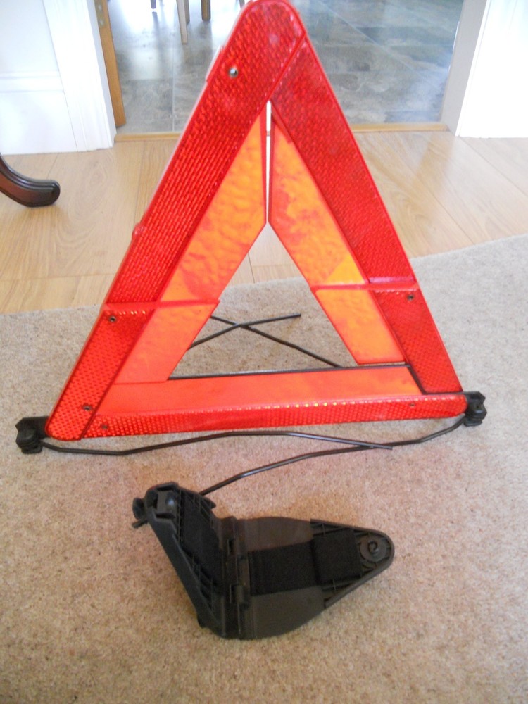 warning triangle, very sturdy, little used .Free postage