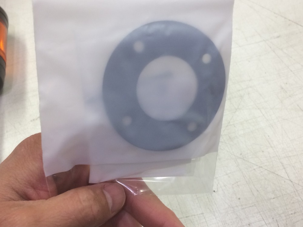 NEW ALLEN BRADLEY STACK LIGHT AASY AMBER W/POLE/BASE MOUNT STACKLIGHT 20"