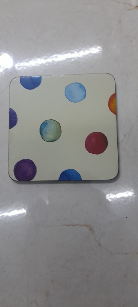 Cup base for drinks A cup base for drinks, tea, coffee,