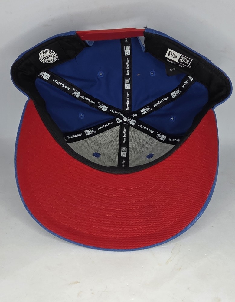 DC Comics Superman Side Panel Logo New Era Snap Back Flat Bill Embroidered
