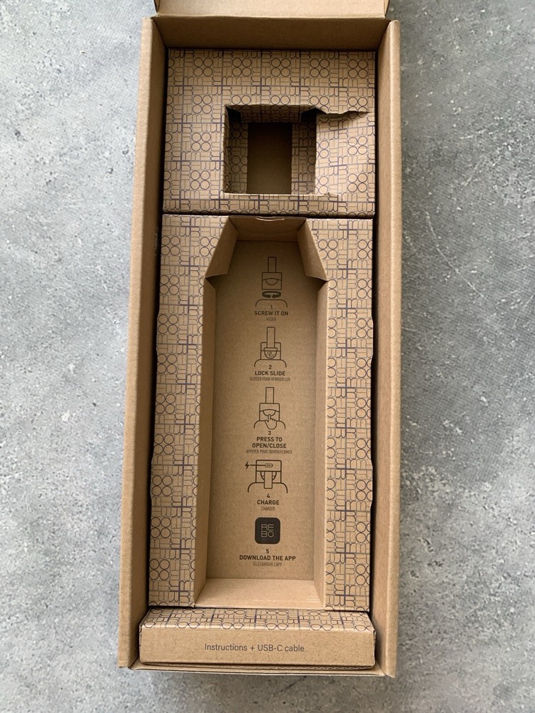 ADIDAS x REBO SMART BOTTLE BLUETOOTH POWERED PERSONAL HYDRATION COACH