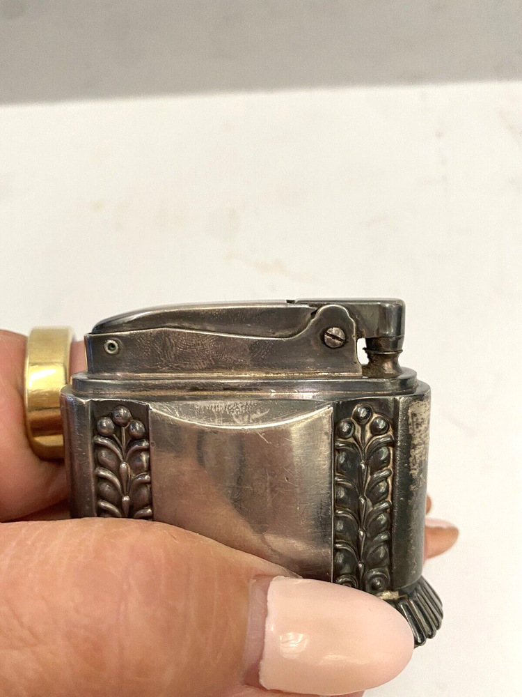 VINTAGE ART DECO RONSON DIANA SILVERPLATED TABLE LIGHTER