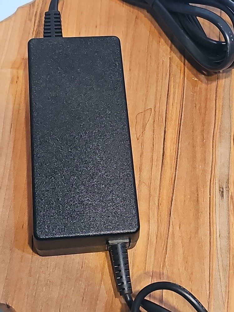 Direct TV Streaming Box Power Source AC Adapter Model EPS44R0-16