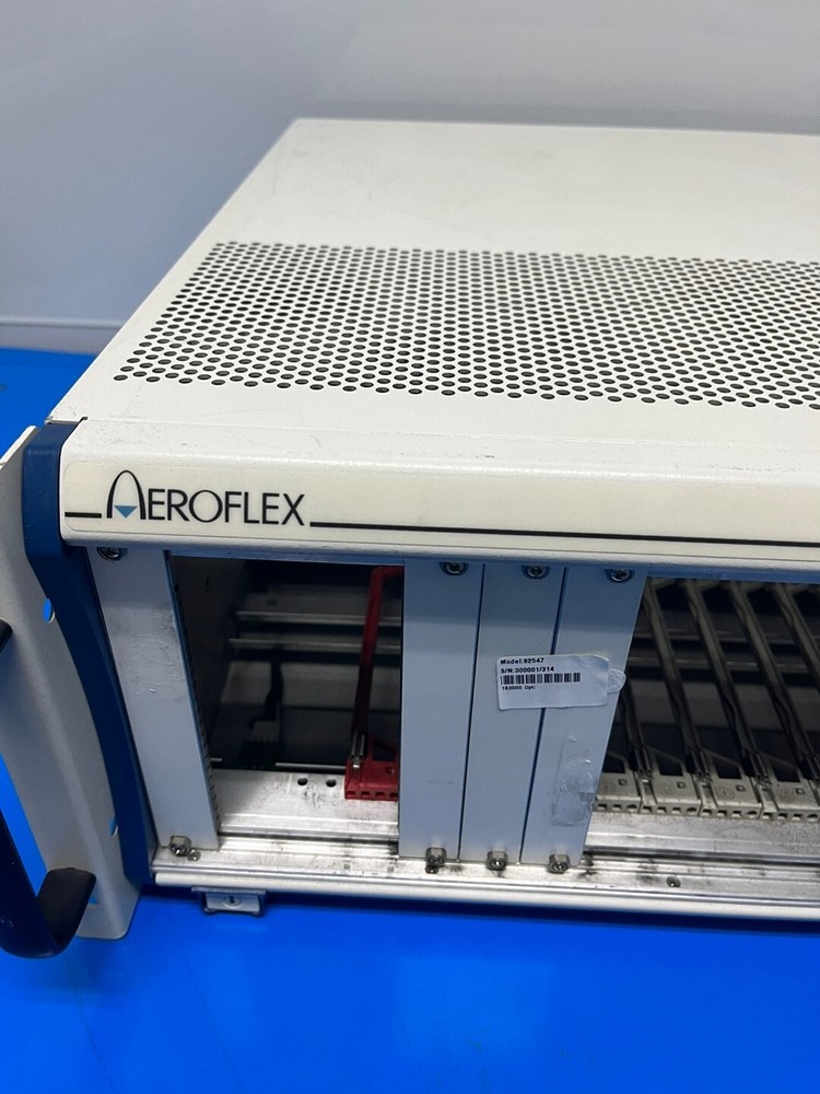 Aeroflex 82547 : PXI Mainframe 18 slots (314)