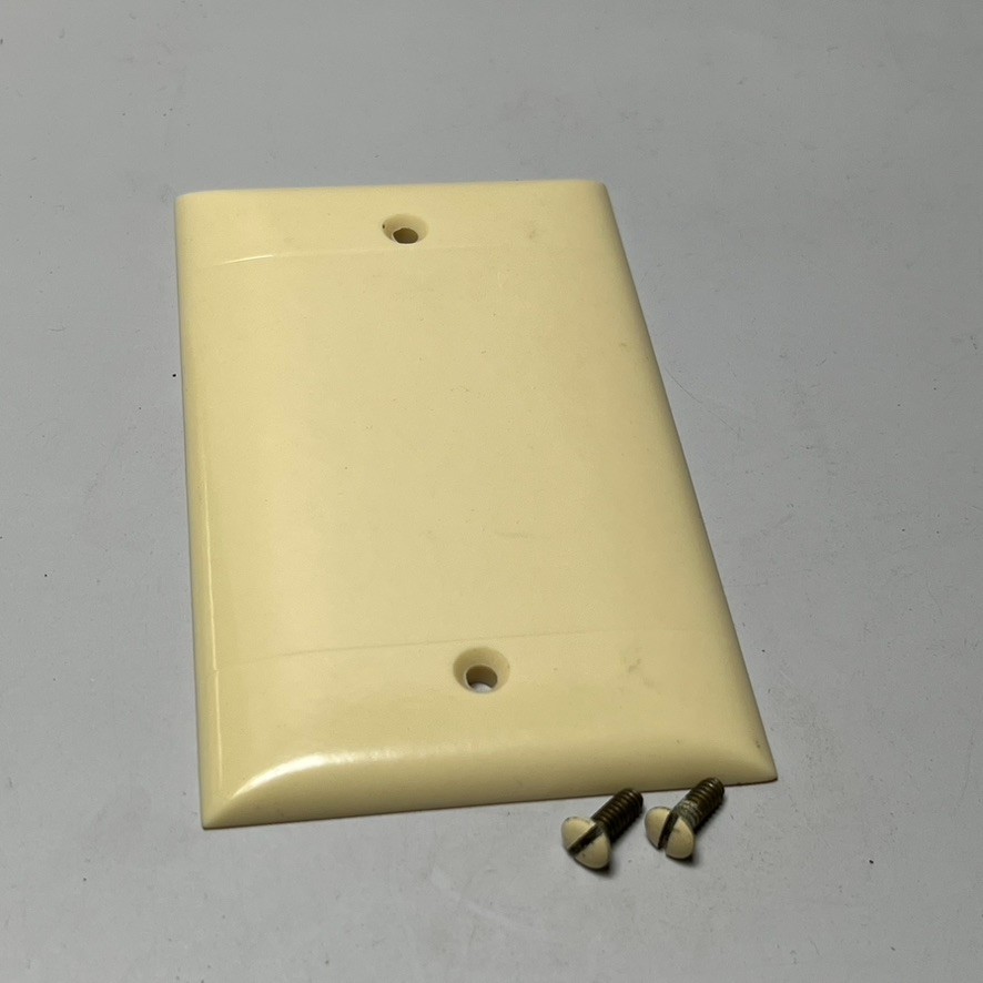 Vintage P&S Art Deco Ivory Plain Bakelite Solid Plate Cover