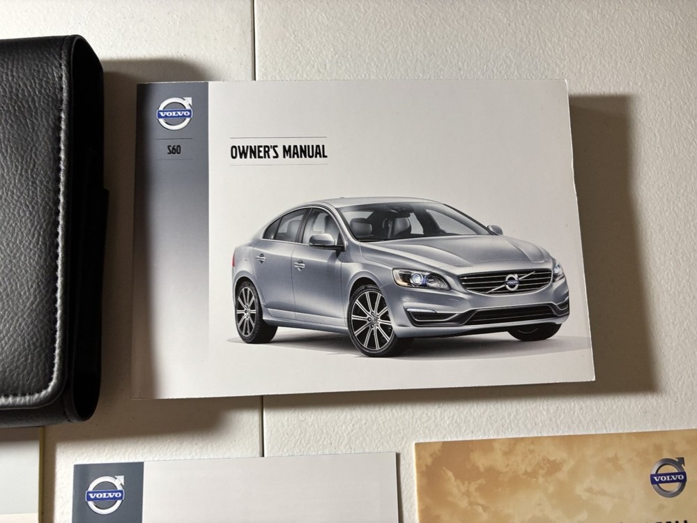 2014 Volvo S60 Owner's Manual OEM Set