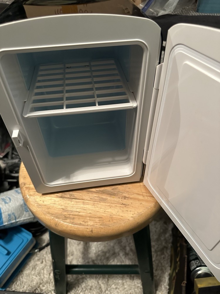 Koolatron K410SMTBK Black Portable Quiet Tabletop Mini Fridge Compact