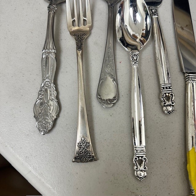 Miscellaneous Flatware Cutlery Bundle - 8 pieces