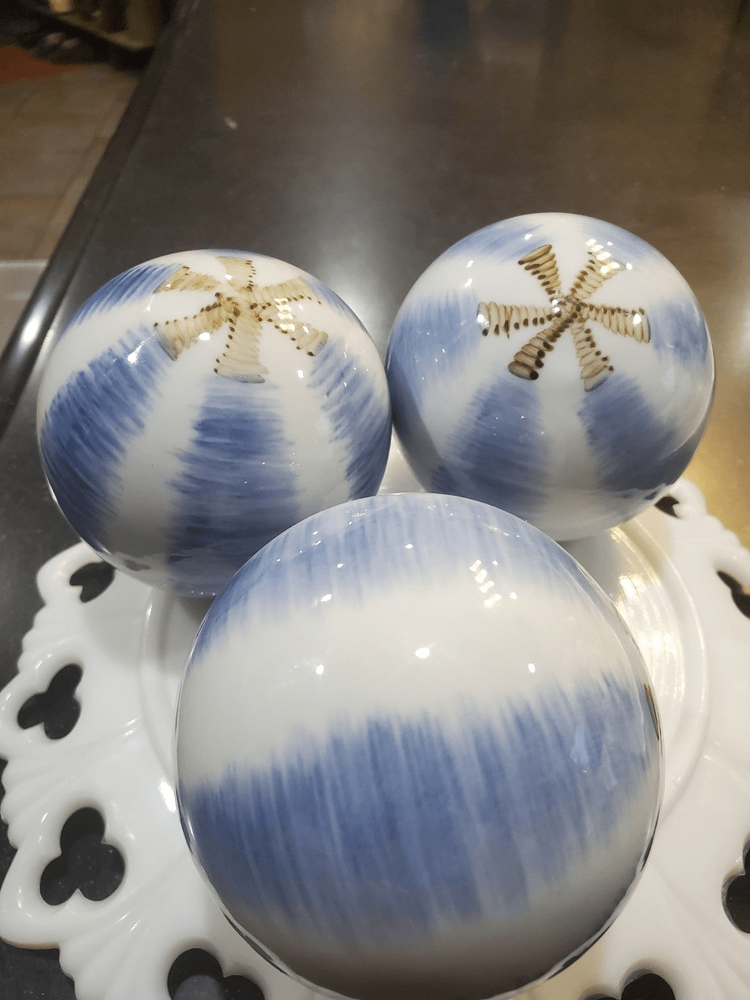 Set of 3 Decorative Balls