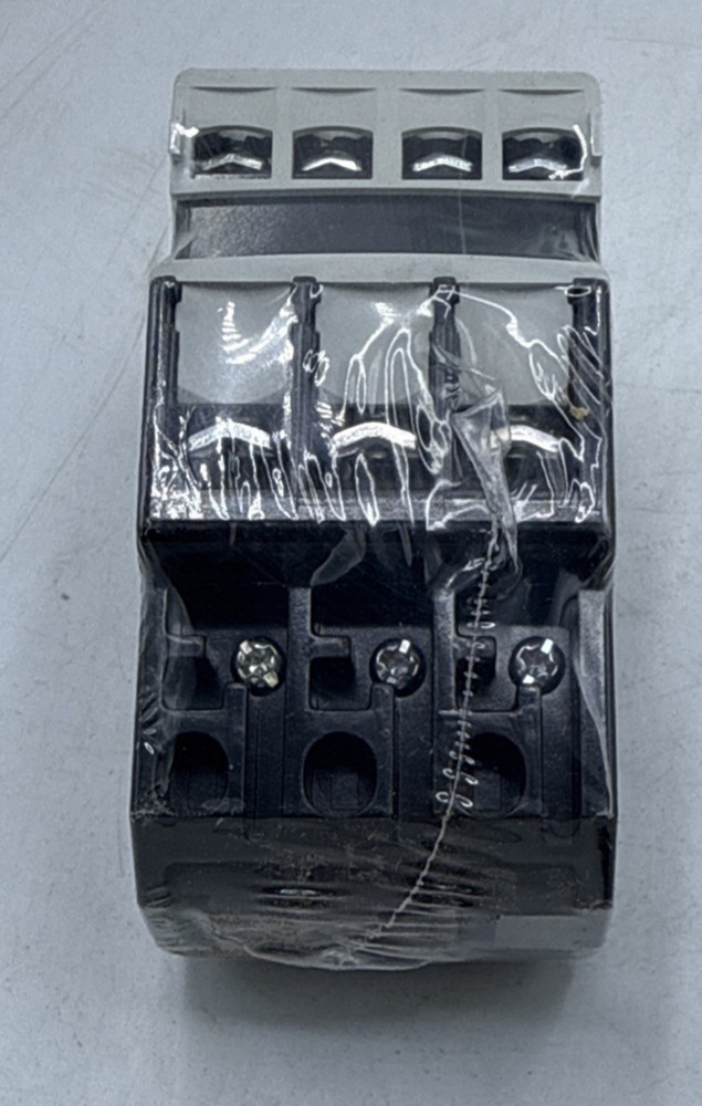US BREAKER LR25-A06 4~6 AMP (QUANTITY 3)