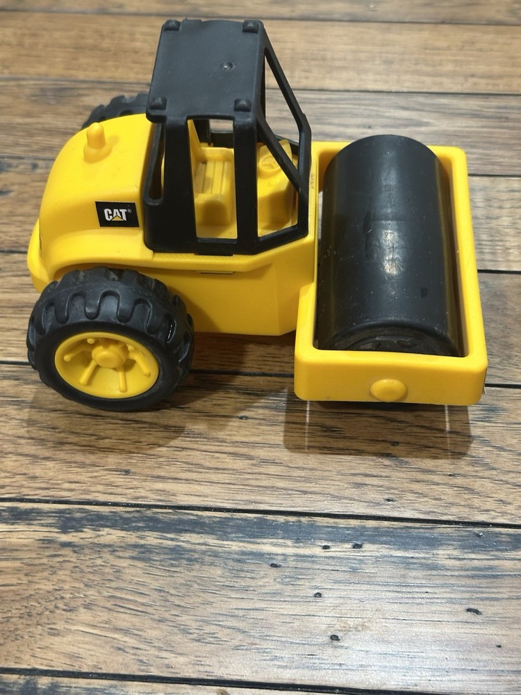 CAT Caterpillar Yellow Plastic Road Roller Construction Vehicle Toy