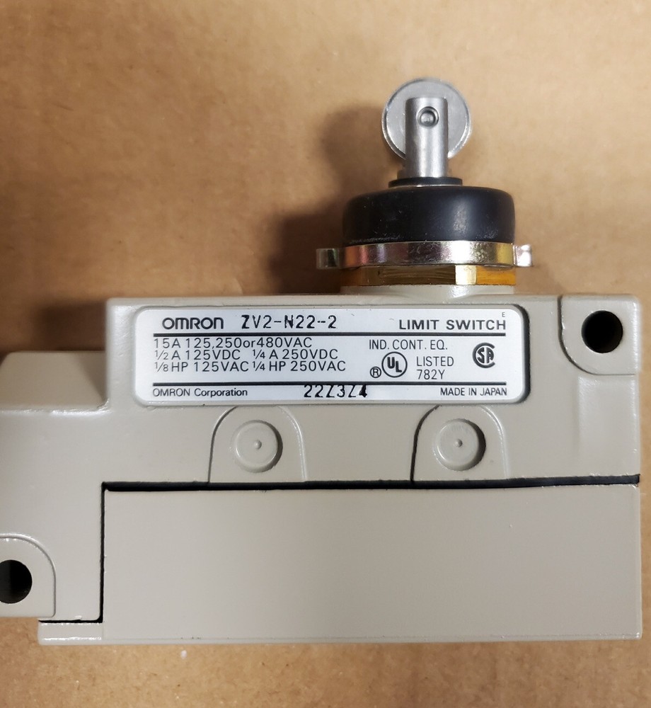 Omron ZV2-N22-2 Limit Switch