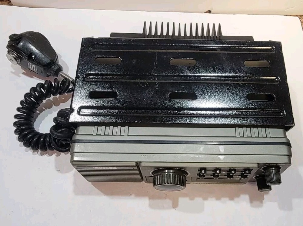 Icom VHF Marine Transceiver IC-M80 Untested