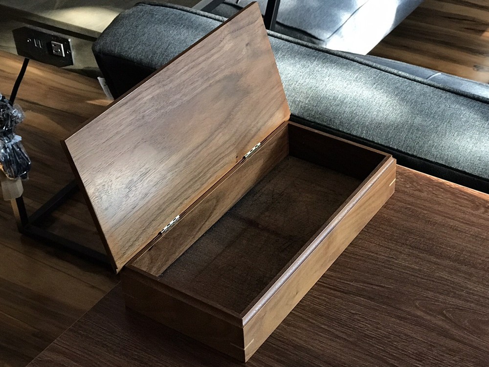 antique japanese box