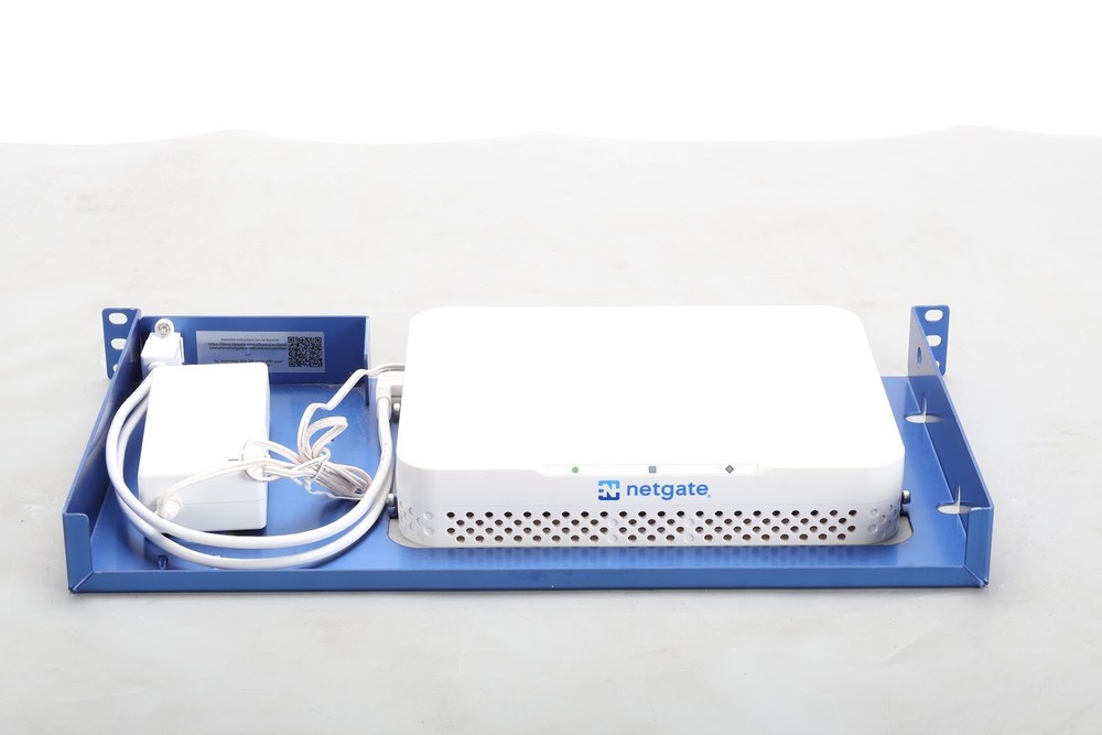 Netgate 4100 Security Gateway With Rack Mount, Power Supply, and USB Cable