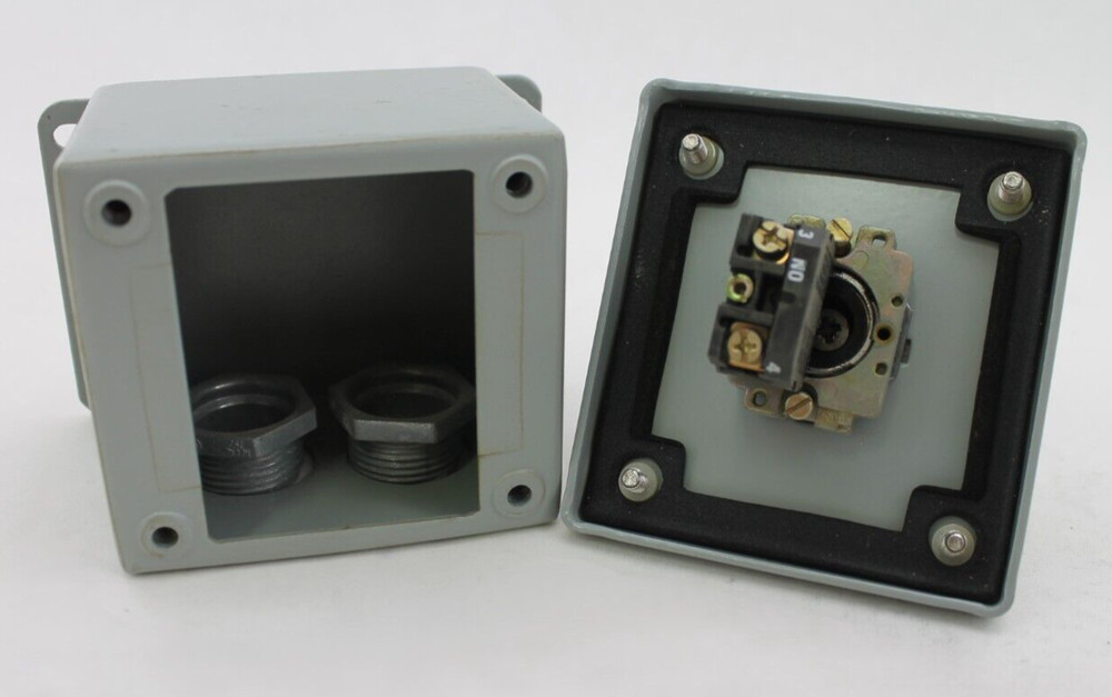 Hoffman N-347515 Enclosed Pushbutton