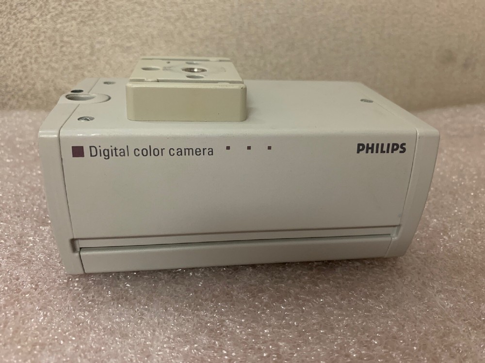 PHILIPS LTC 0430/21 A DIGITAL COLOR CAMERA *** NO LENS ***