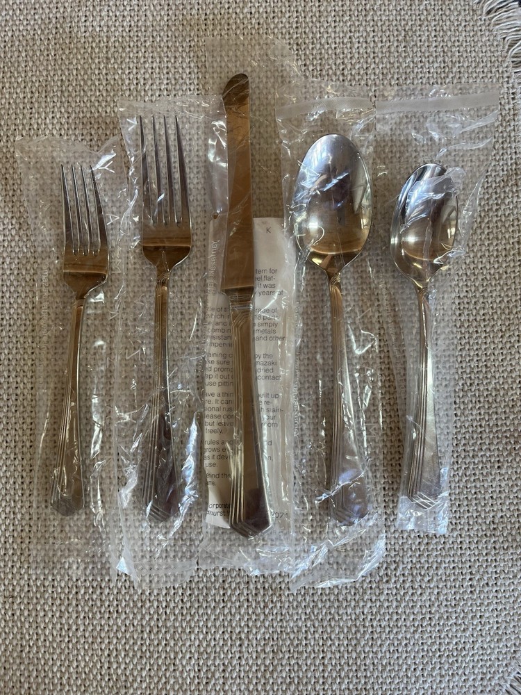Yamazaki Ramona 5 Piece Place Setting