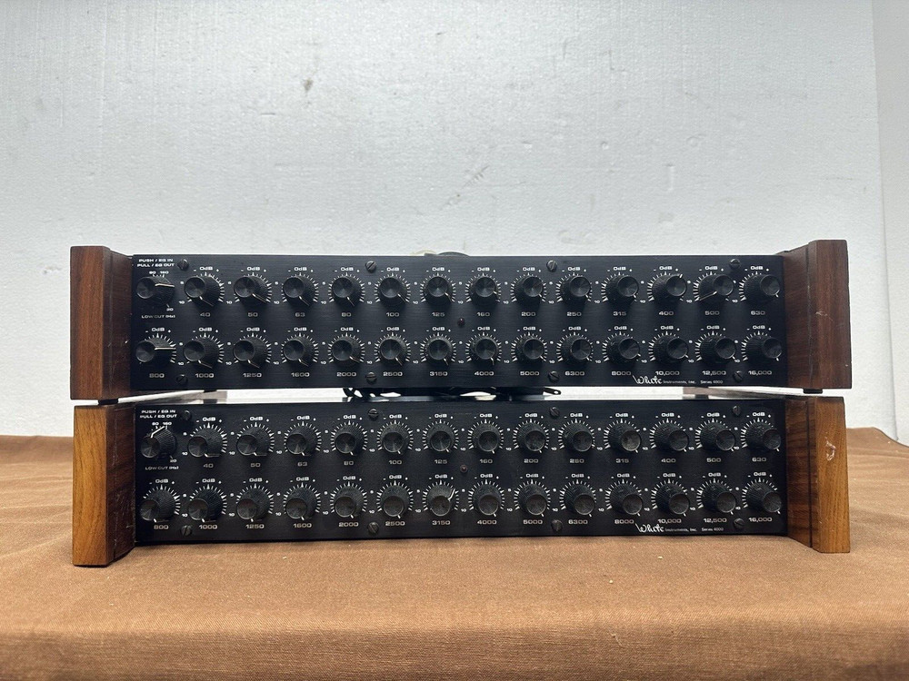 White Vintage Instruments Equalizer Model 4002 (2 counts)