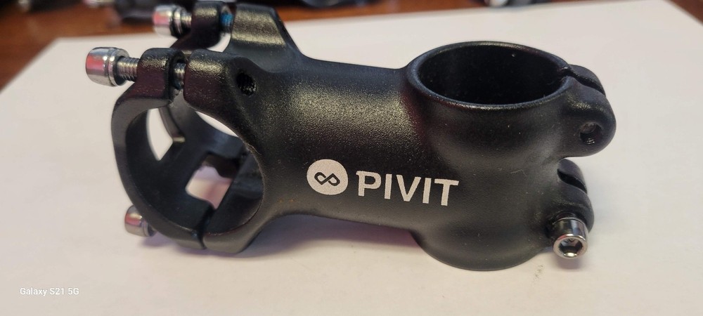 Pivit bicycle stem