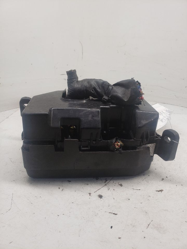 Used Fuse Box Engine fits: 2009 Kia Rio Grade A