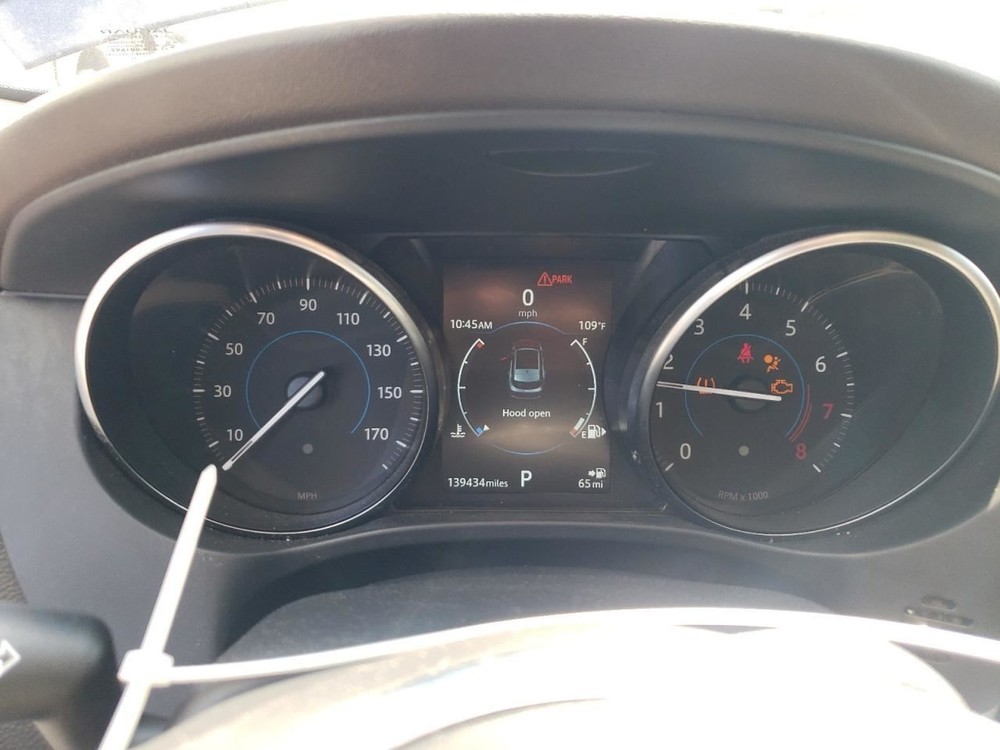 F-PACE 2018 Glove Box 4782977