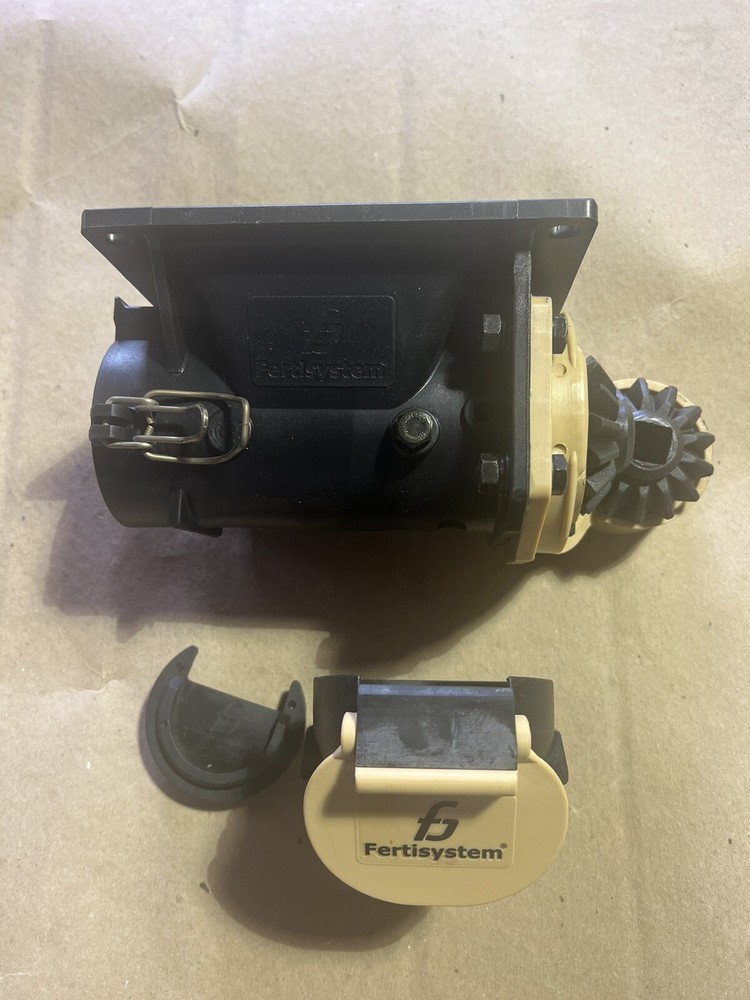 Mounted Fertilizer Spreader