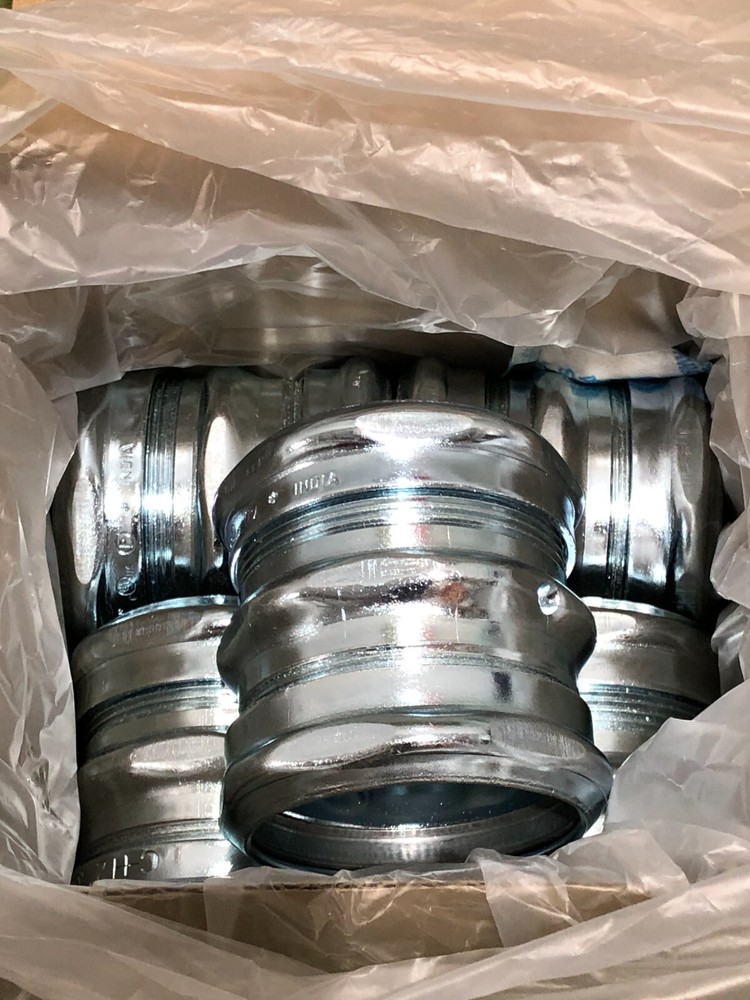 EATON CROUSE-HINDS 665 Qty 5 COMPRESSION TYPE COUPLING 2"