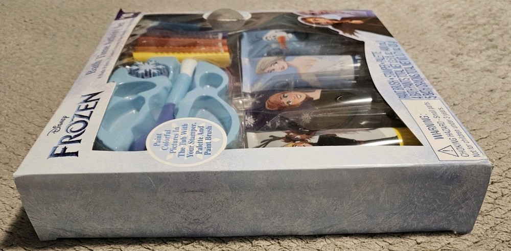 Disney Frozen 2 12 Piece Bath Time Activity Set