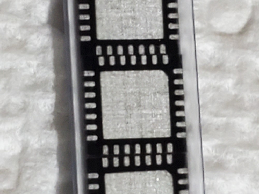Microchip Tech PIC18LF2520-I/ML IC MCU
