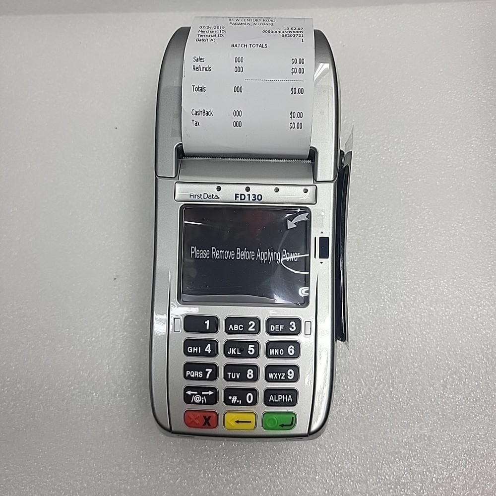 First Data FD130T Credit Card Terminal POS Card Reader, NEW