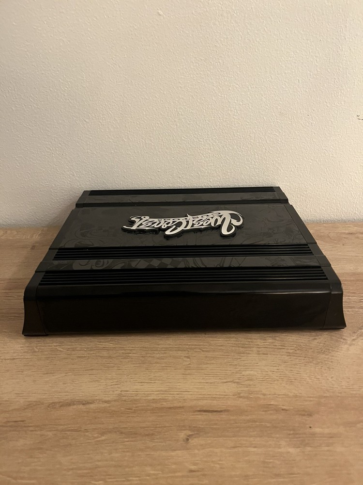 WestCoast Customs 700 Watts Amplifier