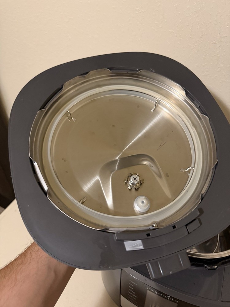 Pampered Chef Multi-Function Electric Pressure Cooker w/ Inner Pot