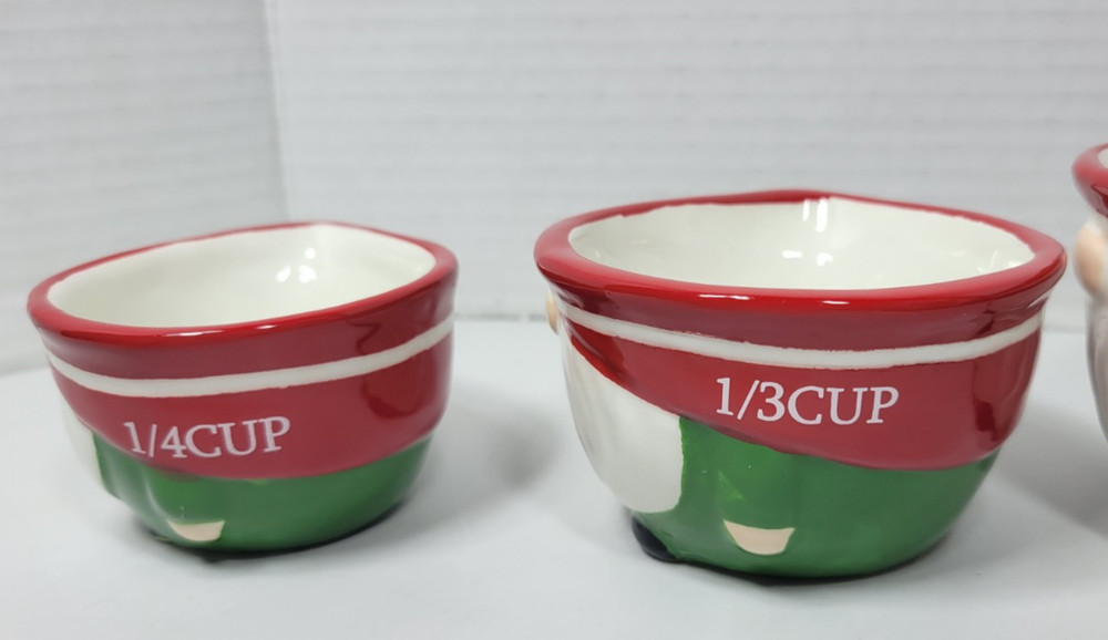 Gnome Christmas Nesting Measuring Cups