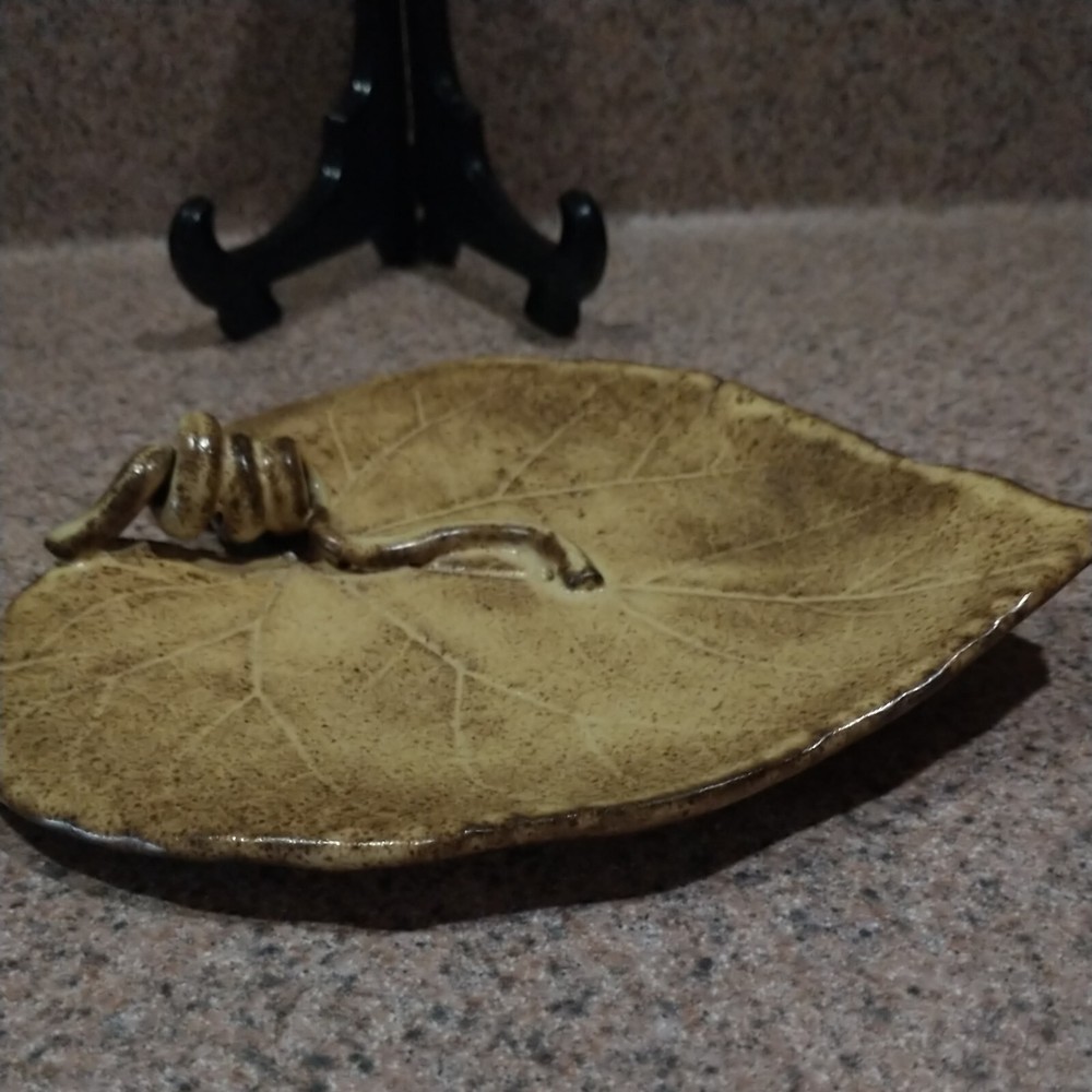 Campbell Hand Crafted 3D textured Leaf & Vine Ceramic Signed vintage mcm